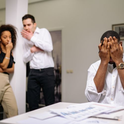 Post-Pandemic Social Anxiety: Simple Steps To Start Living Again After Covid
